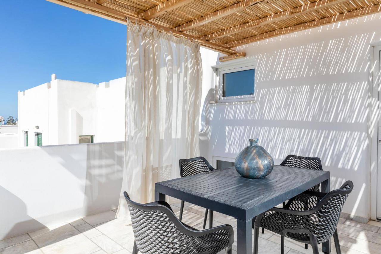 Naxos Downtown Apartments & Suites Naxos City Exteriör bild
